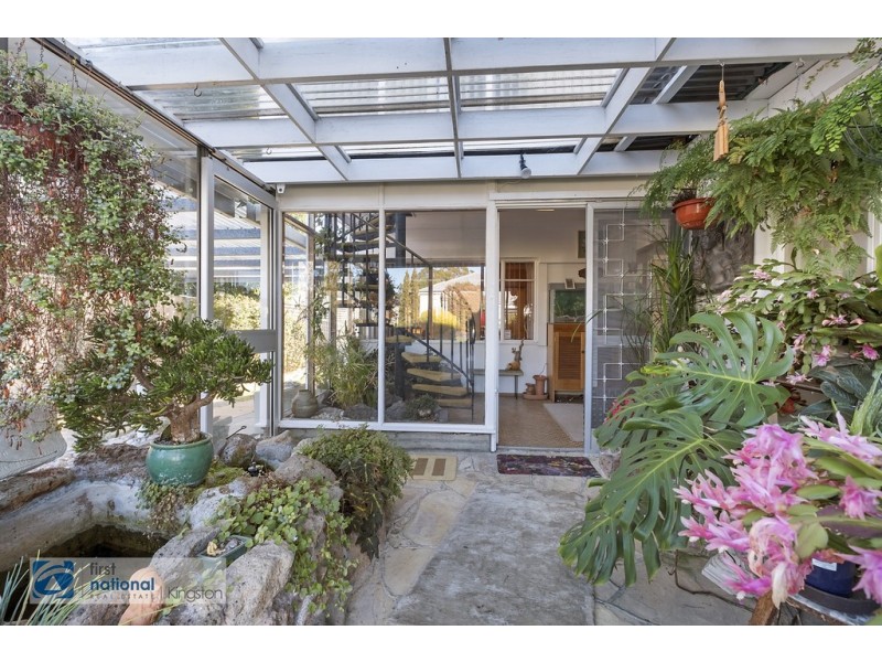 2 Winmarleigh Avenue, Taroona TAS 7053