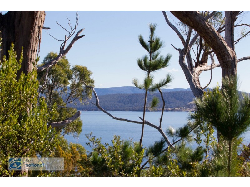 70 Blyth Parade, Great Bay TAS 7150