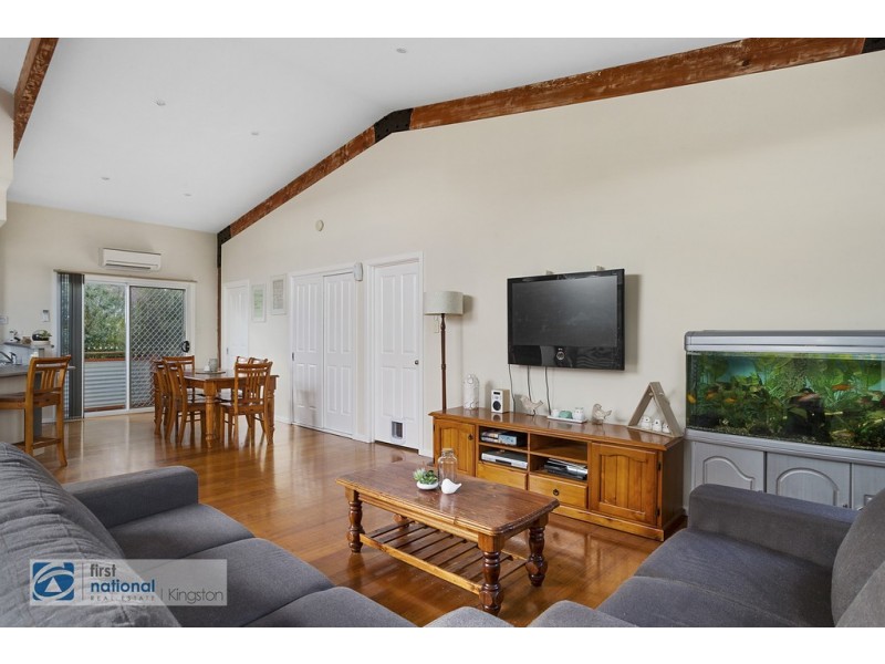 2 Amundsen Crescent, Warrane TAS 7018