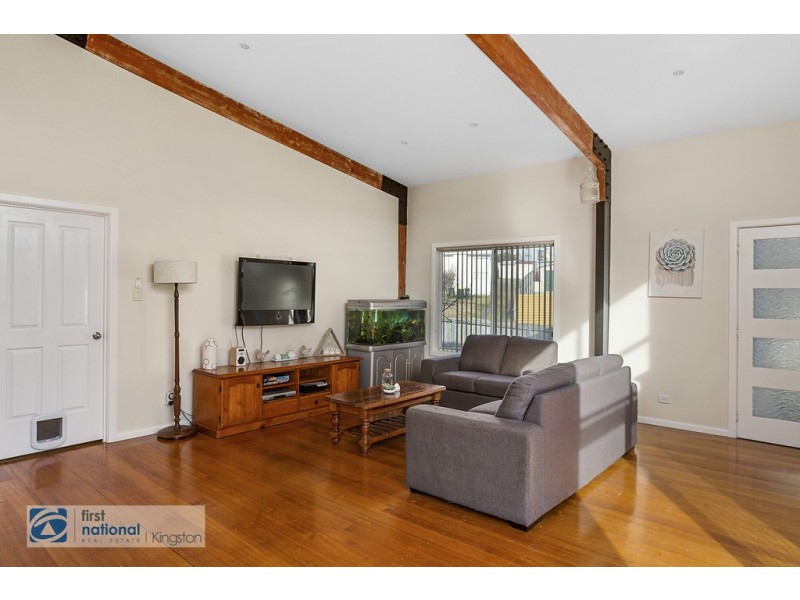 2 Amundsen Crescent, Warrane TAS 7018