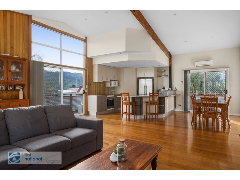 2 Amundsen Crescent, Warrane TAS 7018