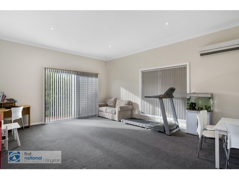 2 Amundsen Crescent, Warrane TAS 7018