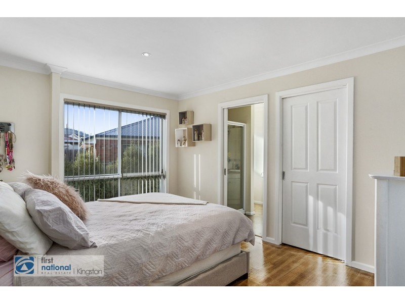 2 Amundsen Crescent, Warrane TAS 7018