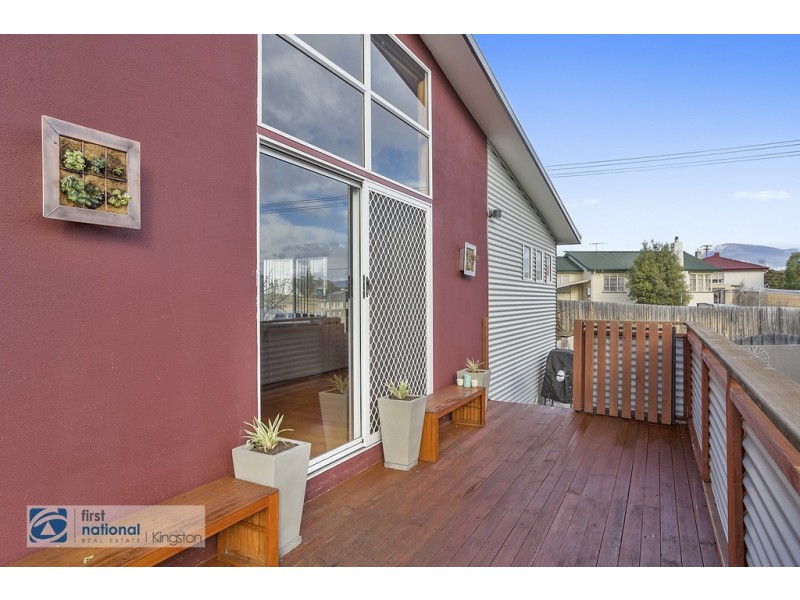 2 Amundsen Crescent, Warrane TAS 7018