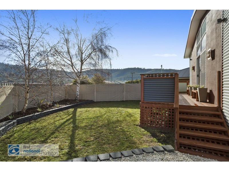 2 Amundsen Crescent, Warrane TAS 7018