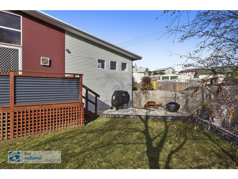 2 Amundsen Crescent, Warrane TAS 7018