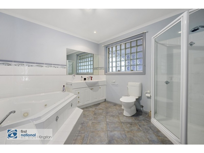 30 Tahune Crescent, Blackmans Bay TAS 7052