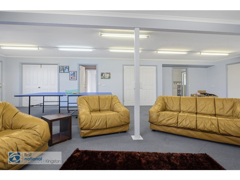 30 Tahune Crescent, Blackmans Bay TAS 7052