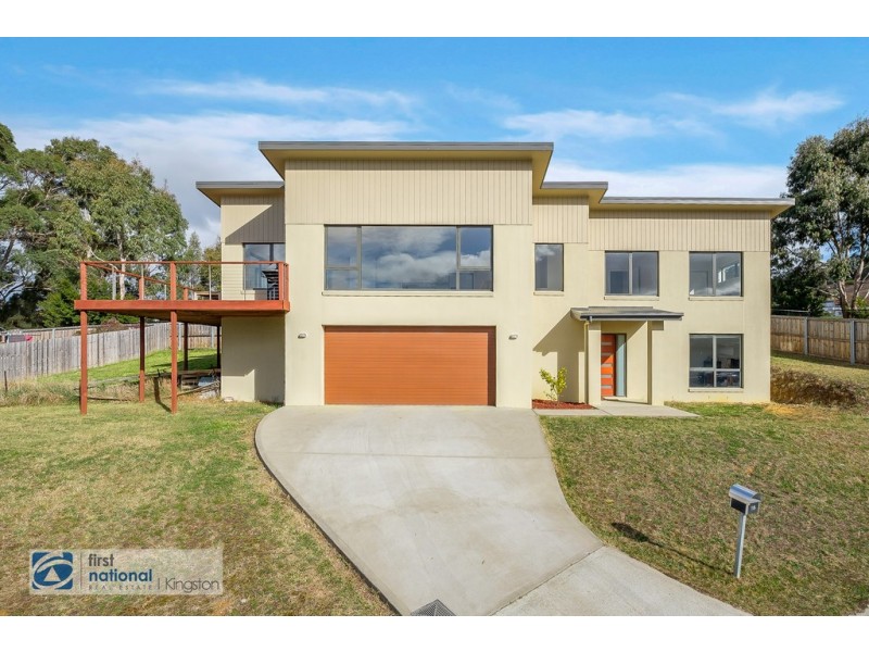 15 Thornton Close, Blackmans Bay TAS 7052