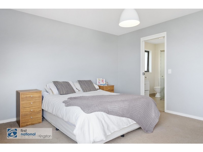15 Thornton Close, Blackmans Bay TAS 7052