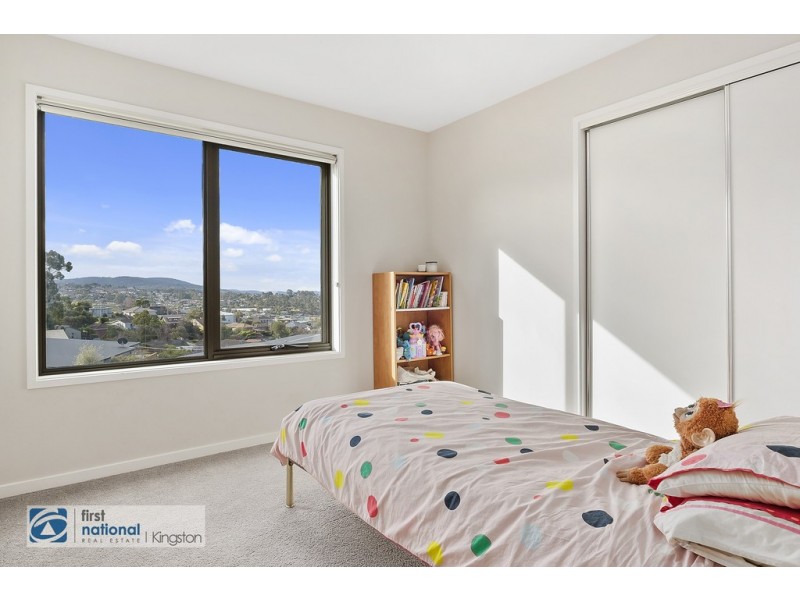 15 Thornton Close, Blackmans Bay TAS 7052