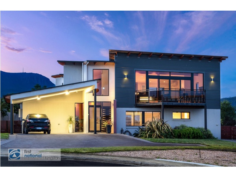 8 Tonic Hill Court, Kingston TAS 7050