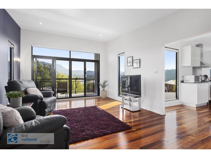 8 Tonic Hill Court, Kingston TAS 7050