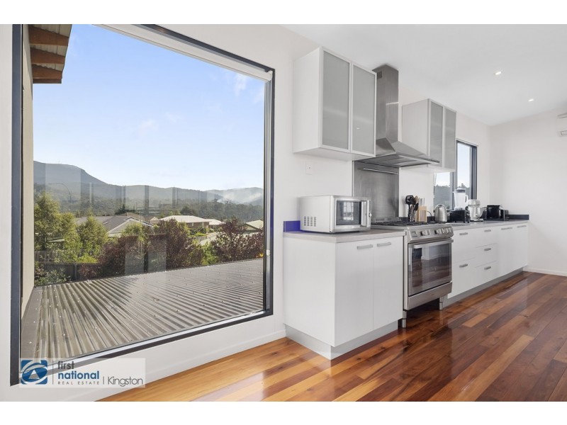 8 Tonic Hill Court, Kingston TAS 7050