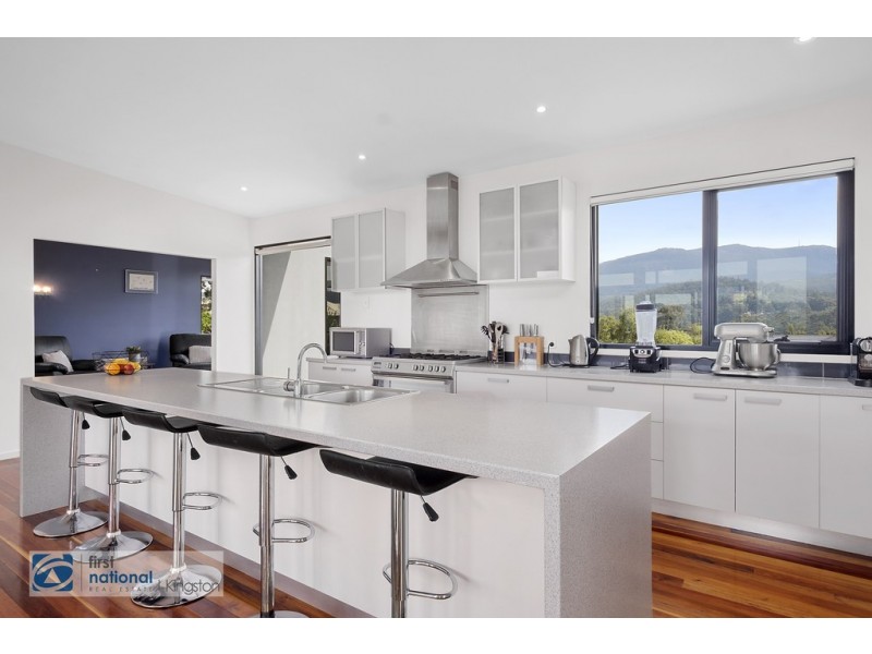 8 Tonic Hill Court, Kingston TAS 7050