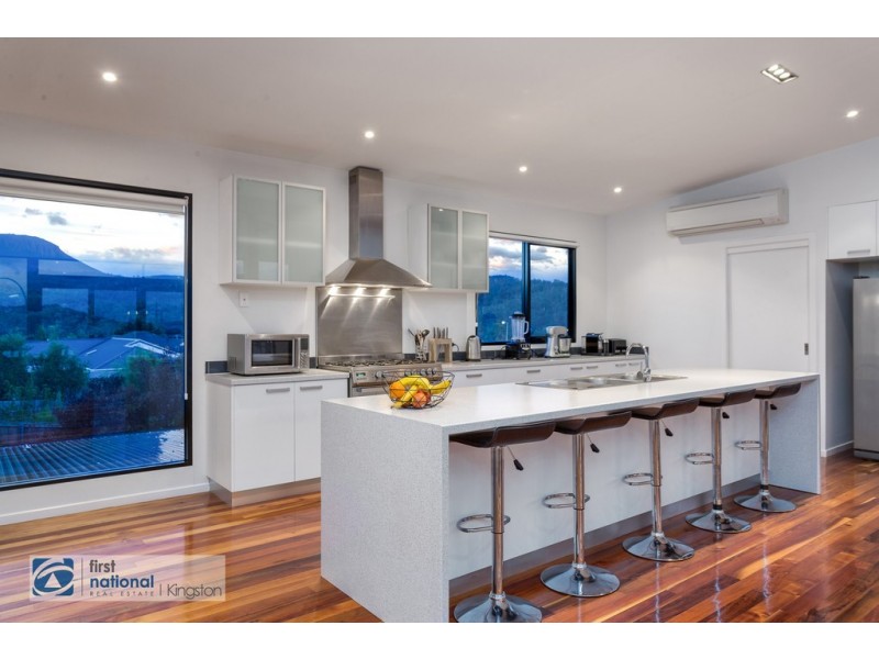 8 Tonic Hill Court, Kingston TAS 7050