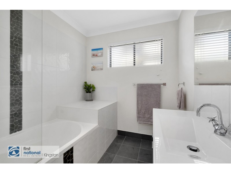 8 Tonic Hill Court, Kingston TAS 7050