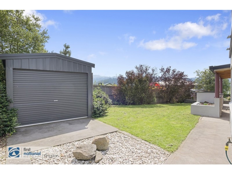 8 Tonic Hill Court, Kingston TAS 7050