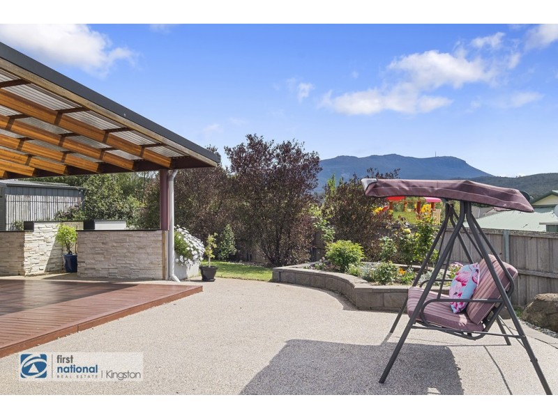 8 Tonic Hill Court, Kingston TAS 7050