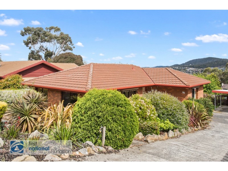 11 Hillside Drive, Blackmans Bay TAS 7052