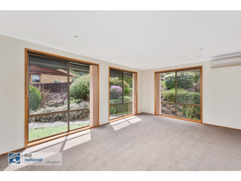 11 Hillside Drive, Blackmans Bay TAS 7052