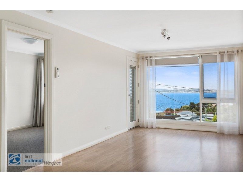 1/11 Kulgoa Place, Blackmans Bay TAS 7052