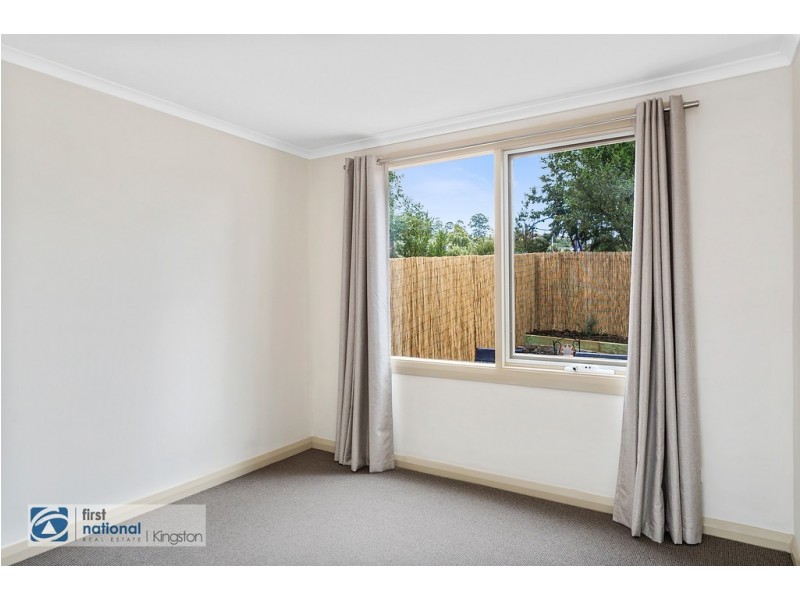 1/11 Kulgoa Place, Blackmans Bay TAS 7052