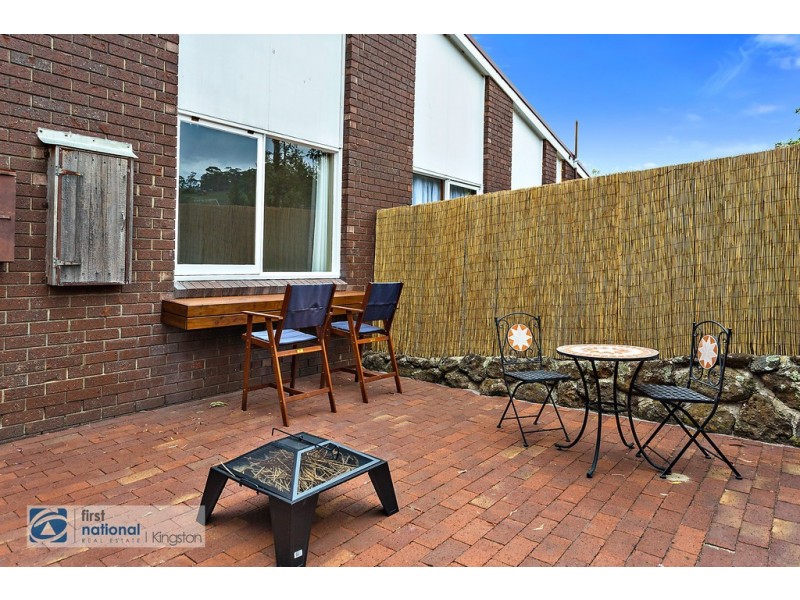 1/11 Kulgoa Place, Blackmans Bay TAS 7052