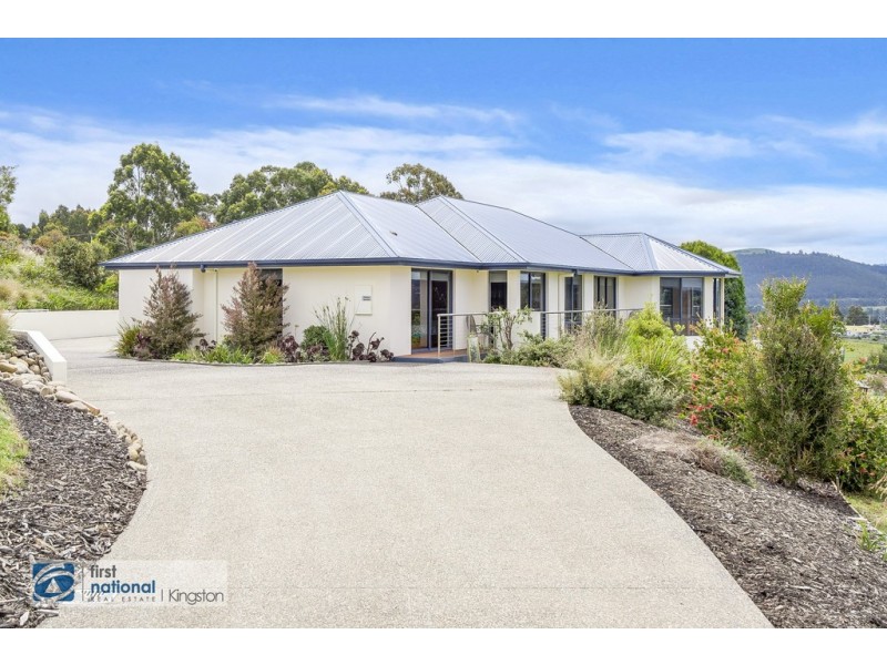 11 Hillview Drive, Margate TAS 7054