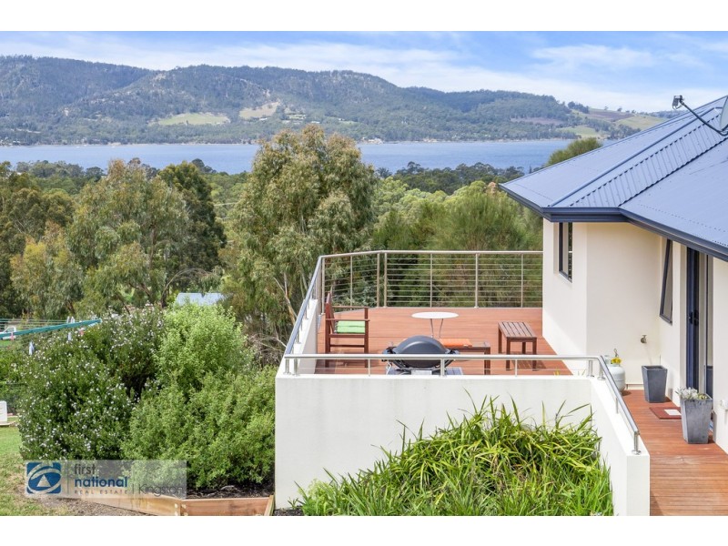 11 Hillview Drive, Margate TAS 7054