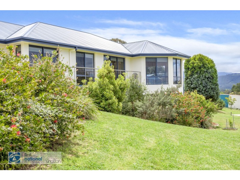 11 Hillview Drive, Margate TAS 7054