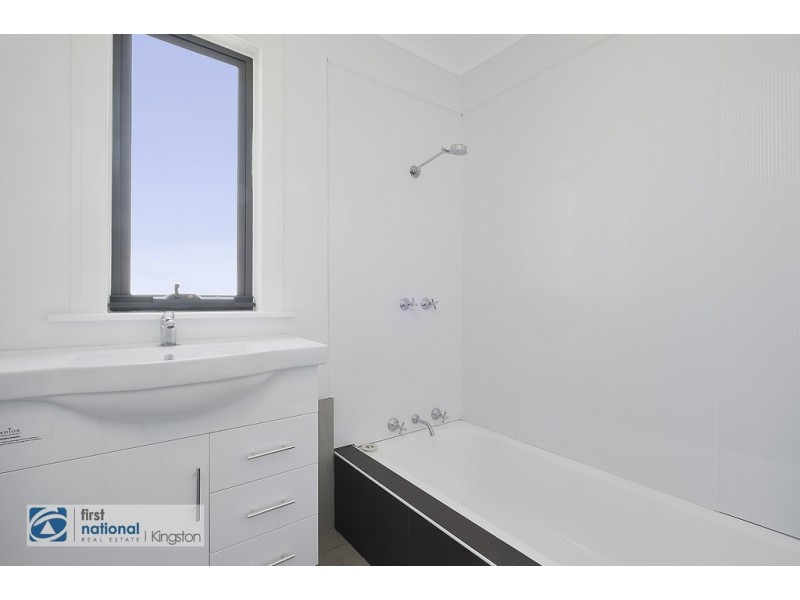 16 Arundel Street, Derwent Park TAS 7009