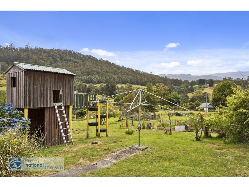 160 Pelverata Road, Sandfly TAS 7150