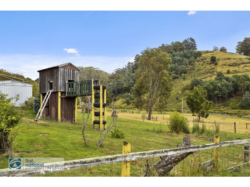 160 Pelverata Road, Sandfly TAS 7150