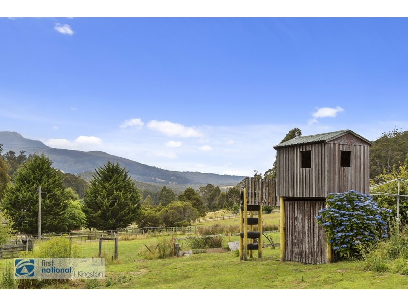 160 Pelverata Road, Sandfly TAS 7150