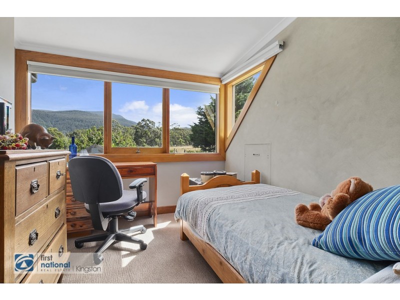520 Leslie Road, Leslie Vale TAS 7054