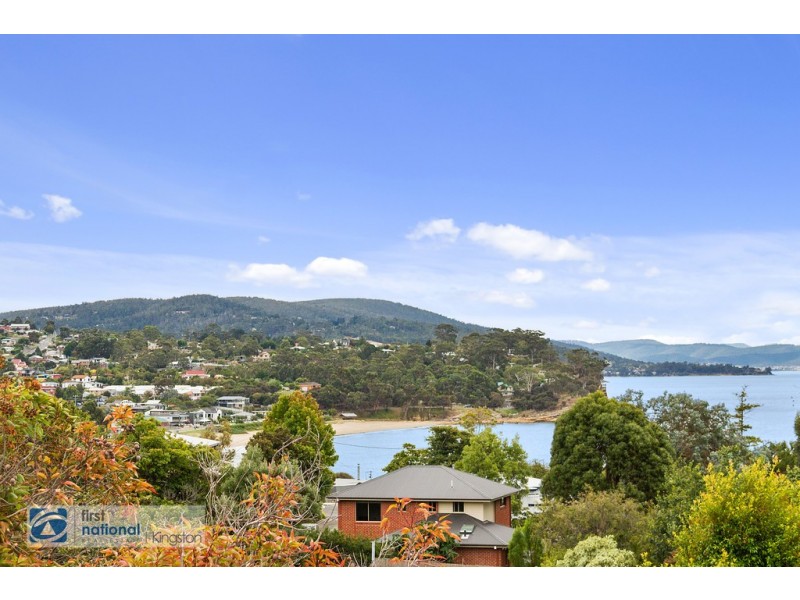 1 Seacrest Avenue, Blackmans Bay TAS 7052