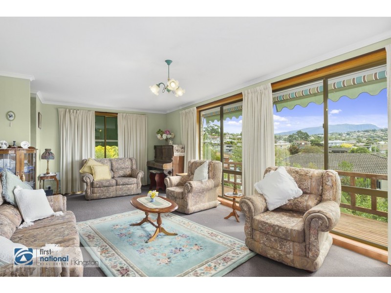 1 Seacrest Avenue, Blackmans Bay TAS 7052