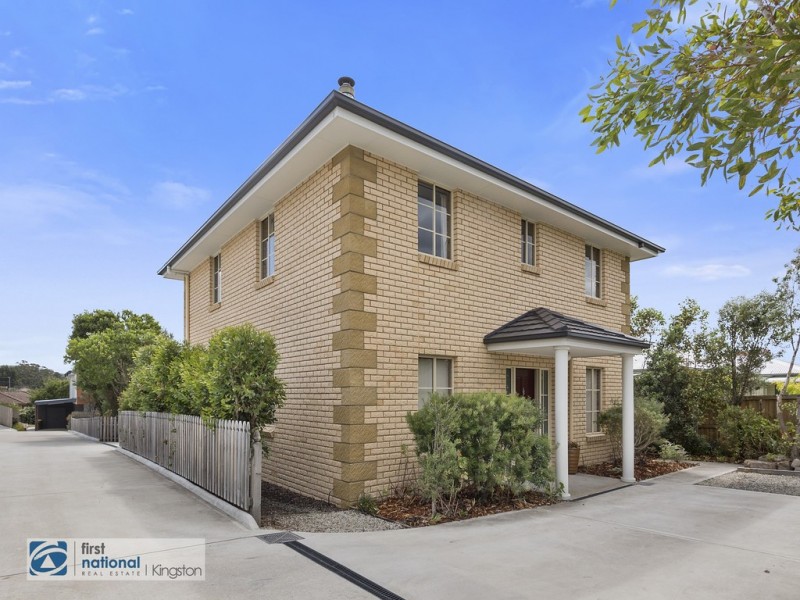 1/17 Powell Road, Blackmans Bay TAS 7052