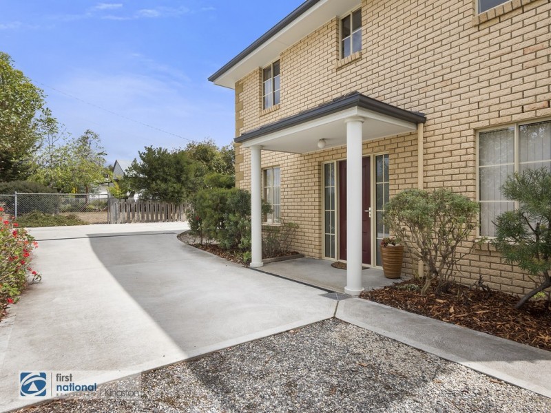 1/17 Powell Road, Blackmans Bay TAS 7052