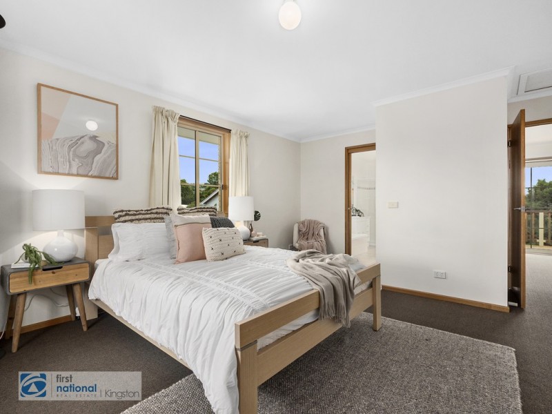 1/17 Powell Road, Blackmans Bay TAS 7052