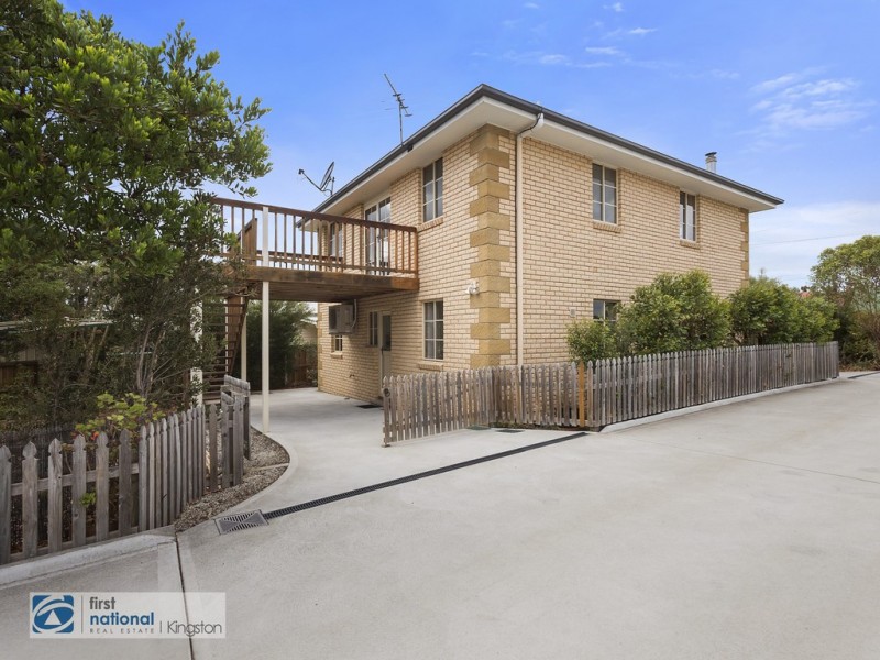 1/17 Powell Road, Blackmans Bay TAS 7052