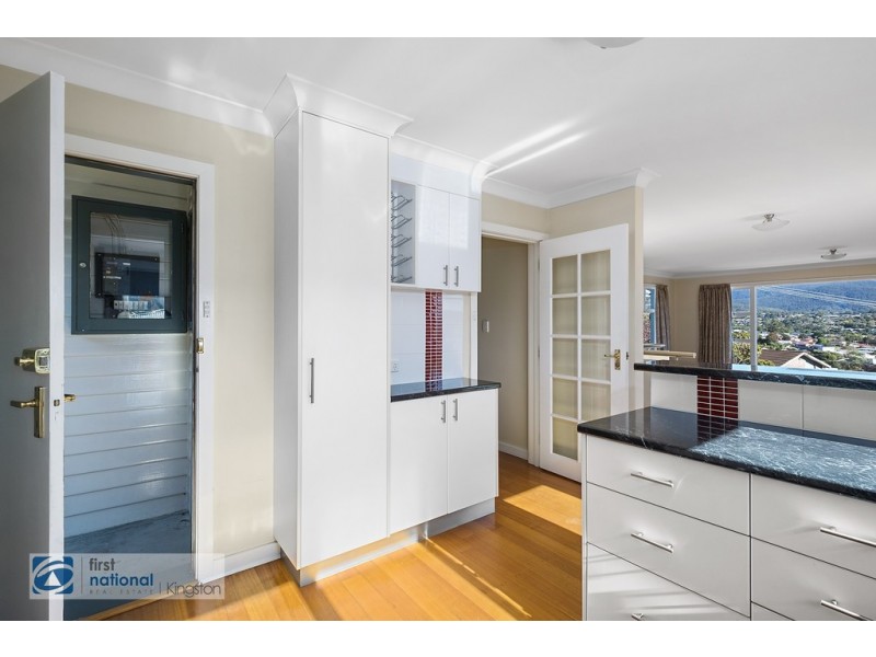 1/32 Hutchins Street, Kingston TAS 7050