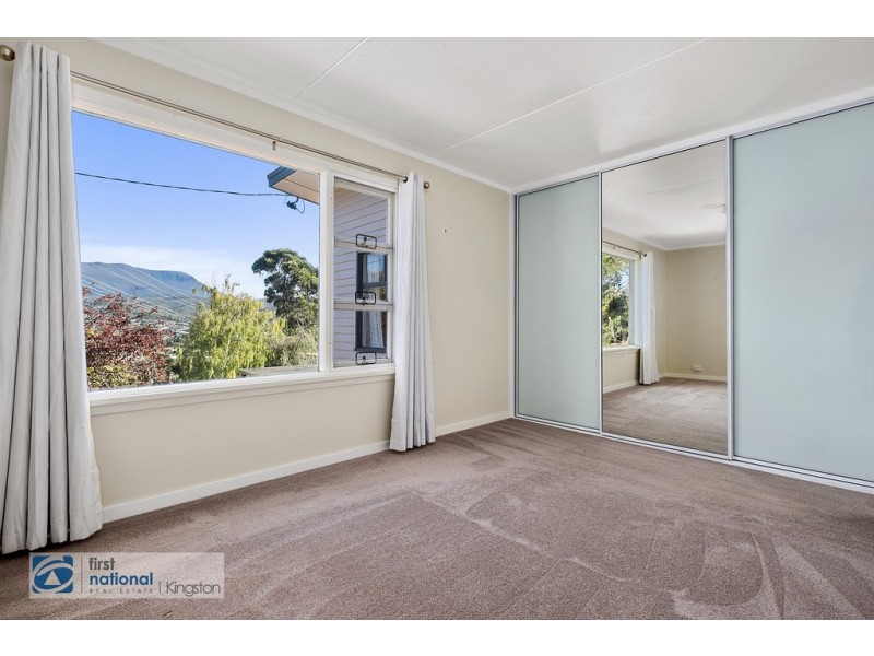 1/32 Hutchins Street, Kingston TAS 7050