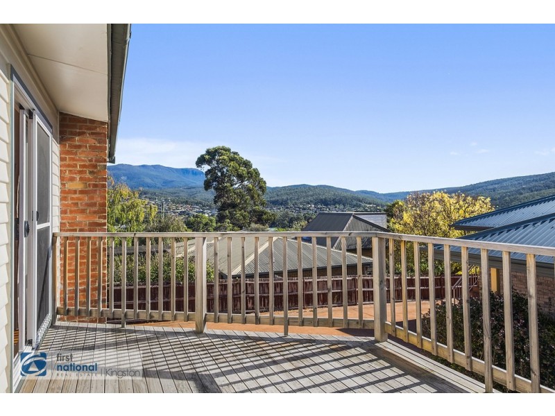 1/32 Hutchins Street, Kingston TAS 7050