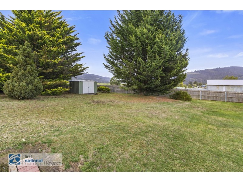 3, 180 Main Street, Huonville TAS 7109
