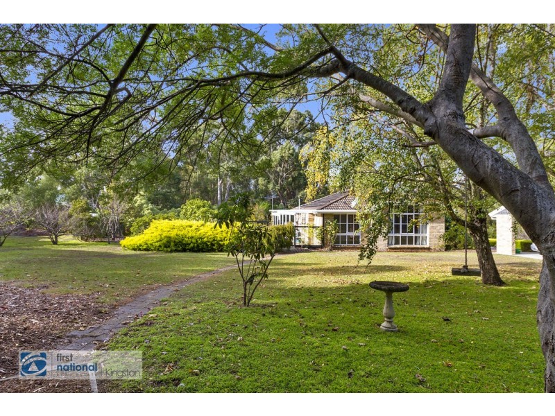 2 Crestwood Court, Blackmans Bay TAS 7052