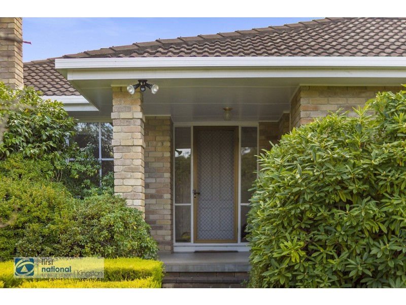 2 Crestwood Court, Blackmans Bay TAS 7052