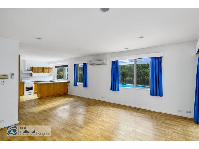 2 Crestwood Court, Blackmans Bay TAS 7052