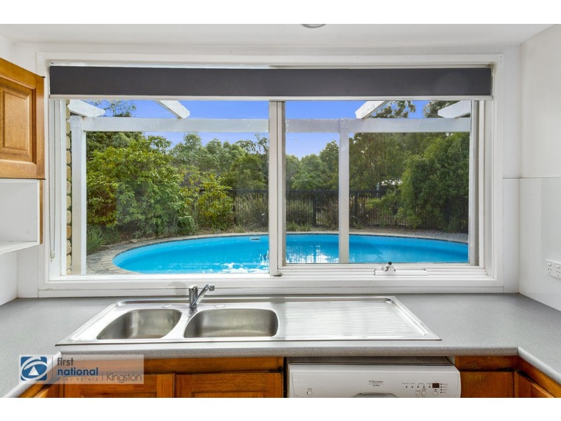 2 Crestwood Court, Blackmans Bay TAS 7052